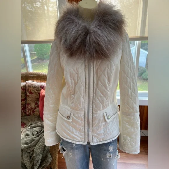 White House Black Market Winter White Jacket/Coat with Removable Faux Fur Collar - Picture 4 of 13